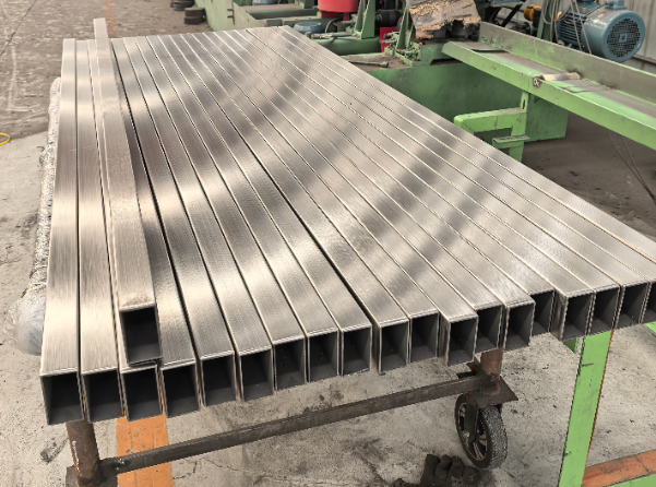 丽江建筑工程行业用不锈钢无缝钢管